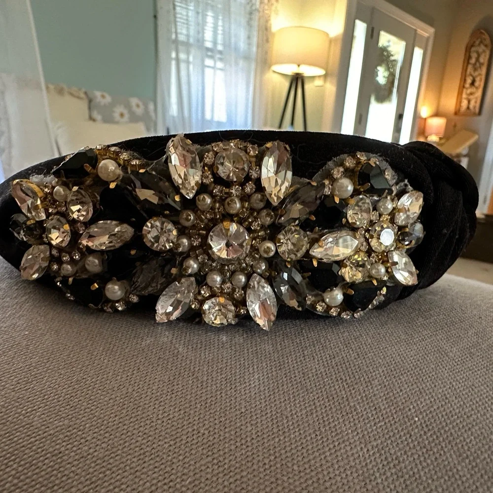 Beaded Black Qianxuan Headband